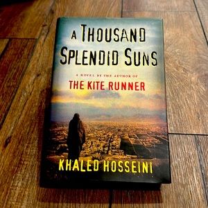 A THOUSAND SPLENDID SUNS Hardcover Book
